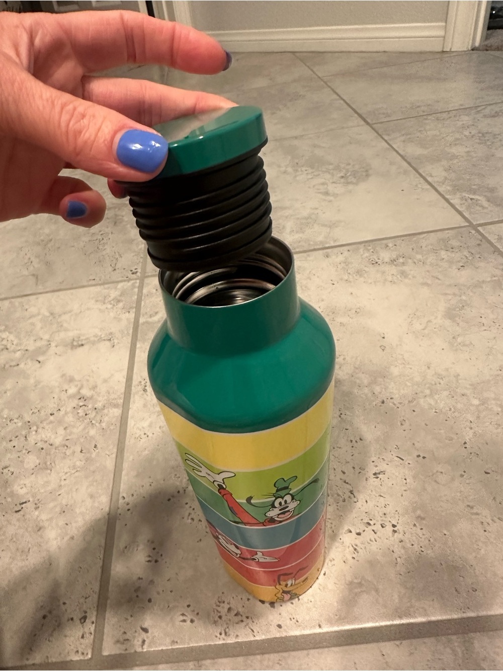 Disney’s Mickey & Friends Corkcicle canteen 20oz - Picture 6 of 8